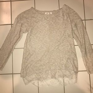 Long sleeve sweater with lace trim